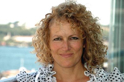 Annette Meisl dares to do what women have always dreamed of!